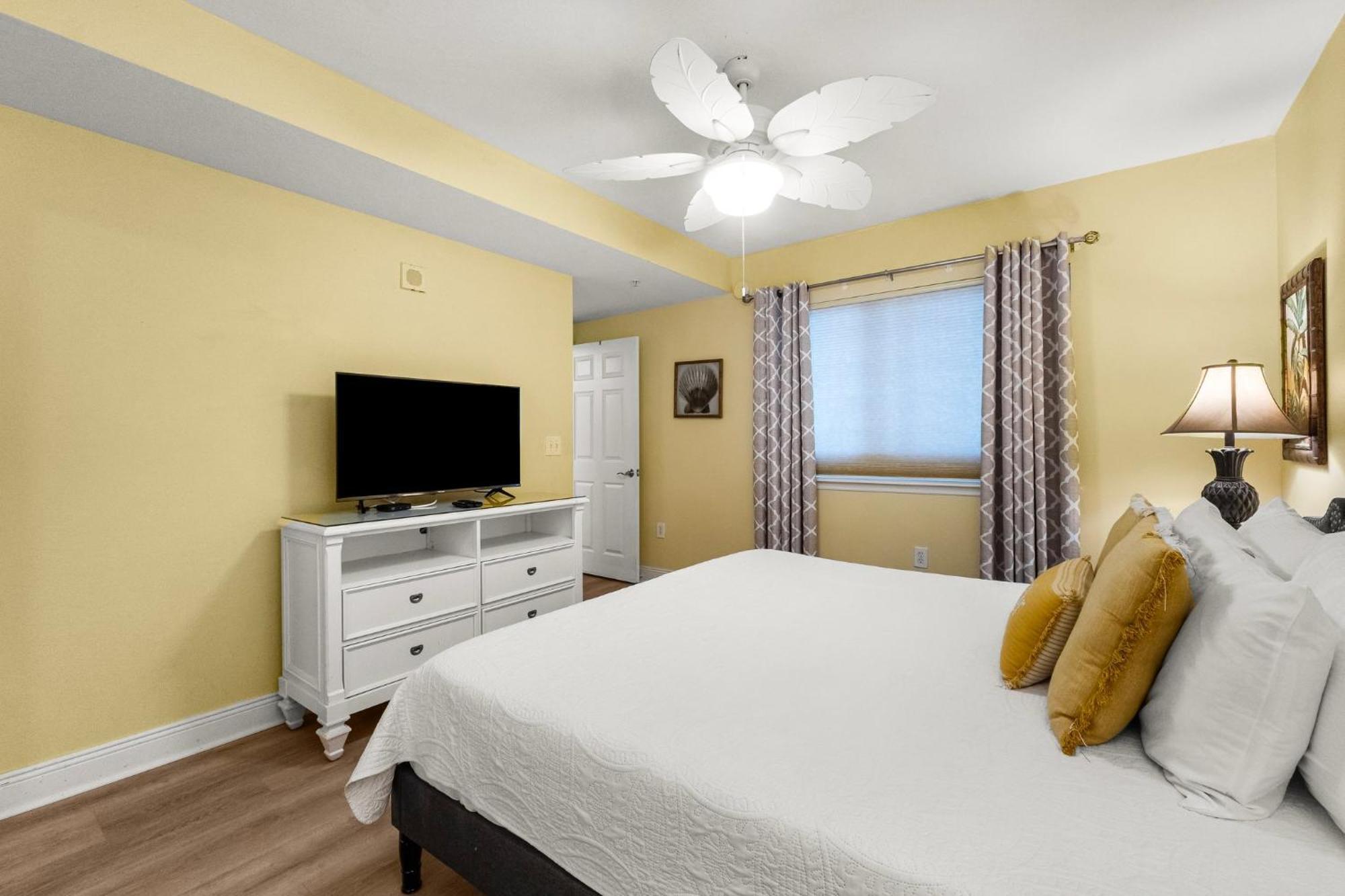 Beautiful Beachfront Paradise! Emerald Beach Resort Panama City Beach Exteriér fotografie