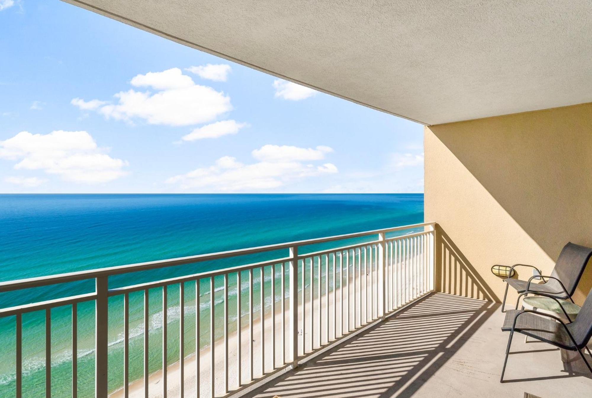 Beautiful Beachfront Paradise! Emerald Beach Resort Panama City Beach Exteriér fotografie