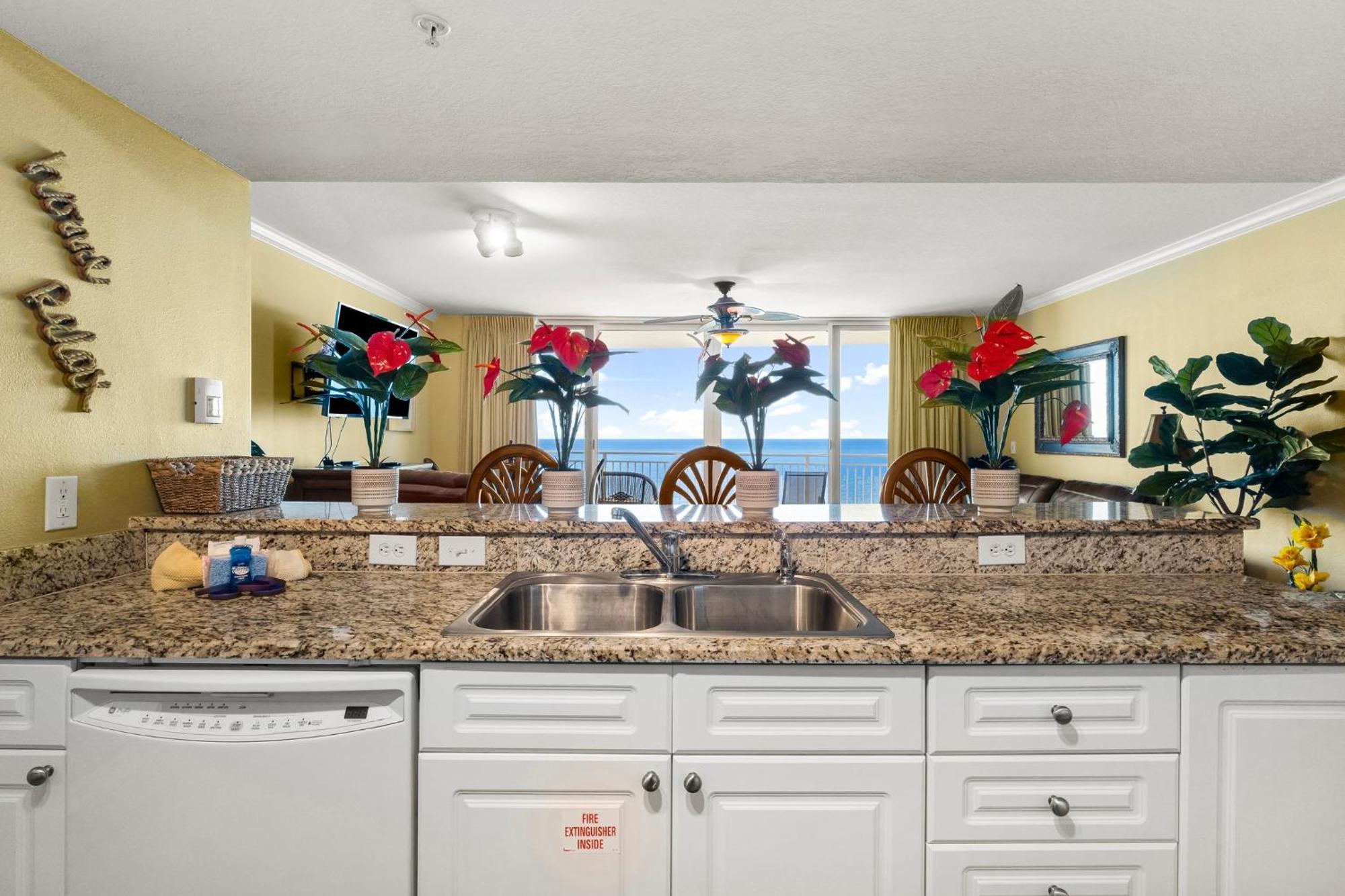 Beautiful Beachfront Paradise! Emerald Beach Resort Panama City Beach Exteriér fotografie